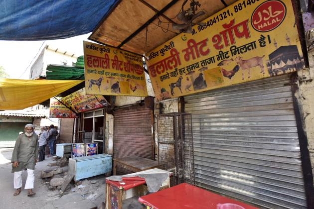 Haryana CM had ordered that no licences should be issues to meat shops in residential areas. (Sanjeev Verma/HT PHOTO) Haryana CM had ordered that no licences should be issues to meat shops in residential areas. (Sanjeev Verma/HT PHOTO)