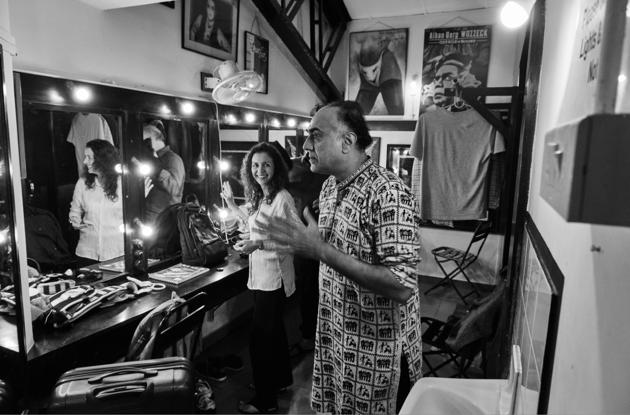 “I don’t believe in differentiating plays based on language. I think that concept is archaic. Theatre is theatre regardless of language,” says Shernaz (Prabhat Shetty)