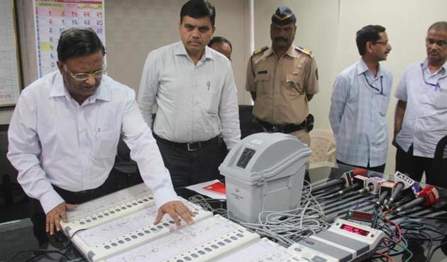 Maharashtra used the paper trail machine for the first time in Nanded civic polls. (HT) Maharashtra used the paper trail machine for the first time in Nanded civic polls. (HT)
