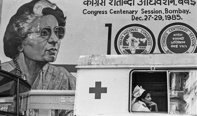 Nurse and poster of Indira Gandhi at the Congress Centenary Session, Bombay 1985 (Sooni Taraporevala; Courtesy: Sunaparanta) Nurse and poster of Indira Gandhi at the Congress Centenary Session, Bombay 1985 (Sooni Taraporevala; Courtesy: Sunaparanta)