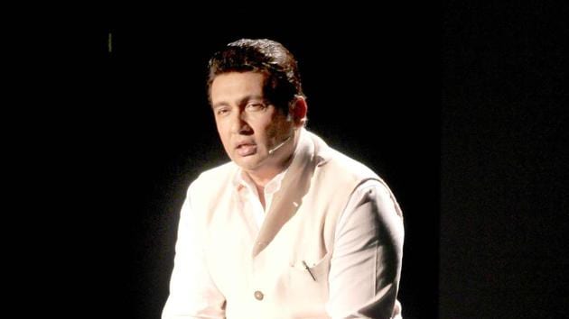 Actor Shekhar Suman is happy that Hrithik Roshan has broken his silence on the Kangana Ranaut issue. Actor Shekhar Suman is happy that Hrithik Roshan has broken his silence on the Kangana Ranaut issue.