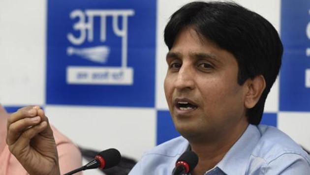 Aam Admi Party (AAP) leader Kumar Vishwas took to social media to vent his ire. (HT FILE PHOTO) Aam Admi Party (AAP) leader Kumar Vishwas took to social media to vent his ire. (HT FILE PHOTO)