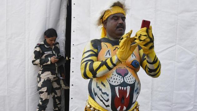 India’s Border Security Force (BSF) officers left no stone unturned to look the part during the BSF Annual Welfare Meet and Exhibition 2017 at Dayal Singh college ground in New Delhi, on Friday, October 13, 2017. (Raj K Raj / HT PHOTO)
