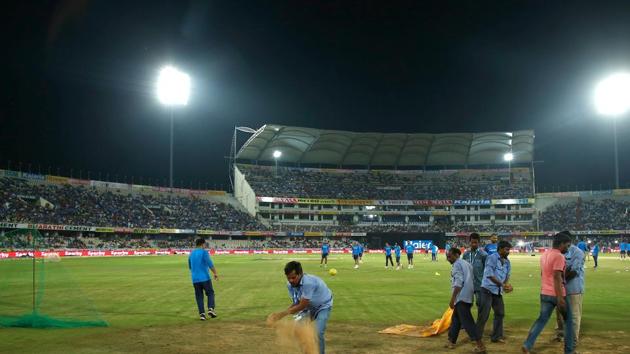 Intermittent rain over the past few days in the southern Indian city of Hyderabad caused wet patches on the ground that refused to dry despite the best efforts of the groundstaff. (BCCI ) 