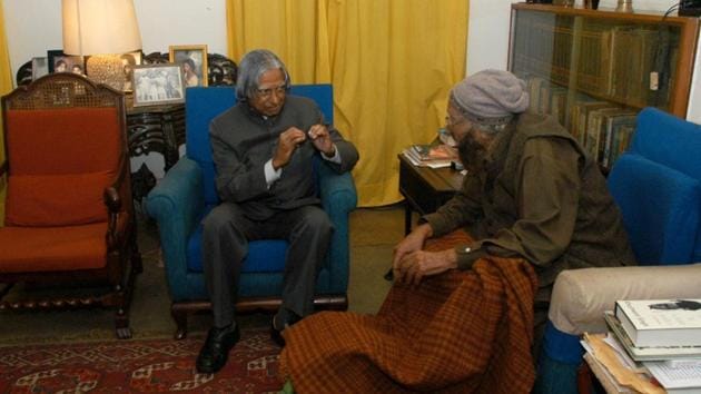 Dr. Kalam with noted writer Khushwant Singh at the latter’s residence at Sujan Singh Park in 2007. After his term as India’s president, Kalam returned to a life of education, writing and public service. He was conferred several prestigious awards, including the Bharat Ratna, India’s highest civilian honor. (Vipin KumaR / HT Photo)