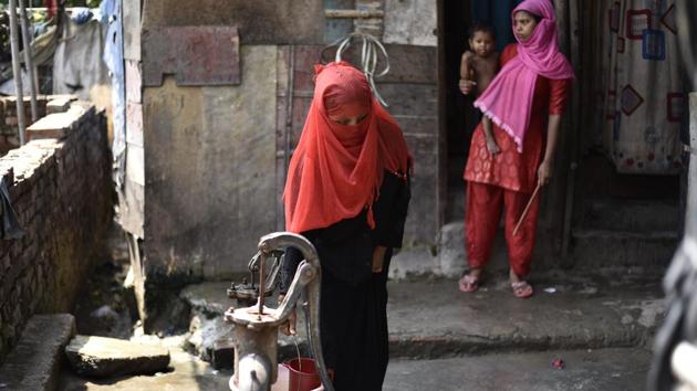Hasina Begum says (centre), ‘If the Rohingyas are deported from India, it would be like sending them to their deaths.’ Referring to the fresh burst of violence that have erupted since August 25, 2017. ‘We would prefer to die here in India’, she added. The central government has decided that around 40,000 ethnic Rohingyas, who are already in India be deported. (Burhaan Kinu / HT PHOTO)