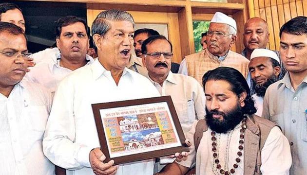 Kedarnath is a fixture in Uttarakhand politics which saw Harish Rawat, who replaced his bête noir Vijay Bahuguna to become the chief minister in early 2014, claim credit for having worked round-the-clock to rebuild the disaster-hit town. (Rishi Ballabh/HT File) Kedarnath is a fixture in Uttarakhand politics which saw Harish Rawat, who replaced his bête noir Vijay Bahuguna to become the chief minister in early 2014, claim credit for having worked round-the-clock to rebuild the disaster-hit town. (Rishi Ballabh/HT File)