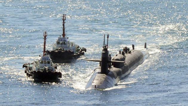The nuclear-powered submarine USS Michigan approaches a naval base in Busan, South Korea, amid North Korea's nuclear and missile provocations Friday, October 13.(AP Photo)