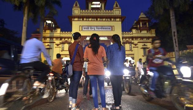Students outside the Banaras Hindu University. (HT File Photo) Students outside the Banaras Hindu University. (HT File Photo)