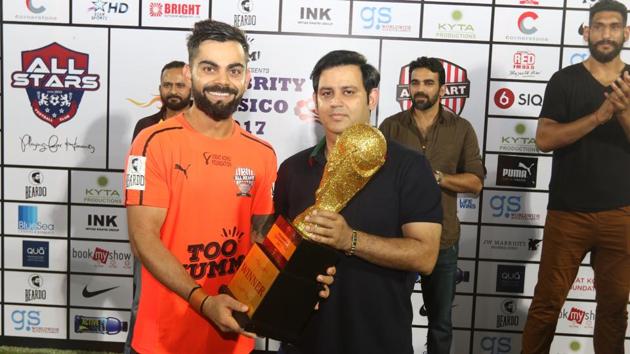 Kohli and the members of the Indian cricket team gave the fans a memorable night in Mumbai. (HT Photo) 