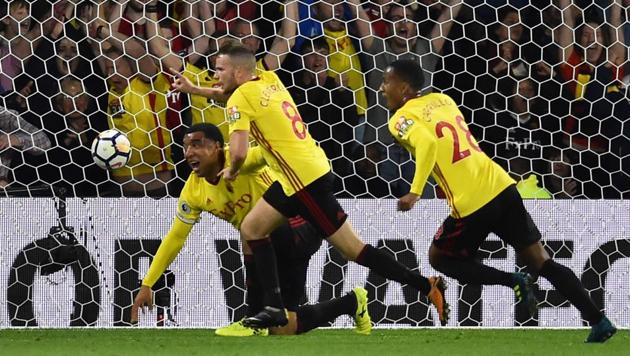Watford mifielder Tom Cleverley (C) celebrates after scoring a late winning goal during the English Premier League match against Arsenal at Vicarage Road Stadium in Watford. Watford won 2-1. (AFP) Watford mifielder Tom Cleverley (C) celebrates after scoring a late winning goal during the English Premier League match against Arsenal at Vicarage Road Stadium in Watford. Watford won 2-1. (AFP)