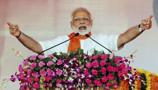 Prime Minister Narendra Modi addresses the Gujarat Gaurav Mahasammelan in Ahmedabad on Monday.(PTI)