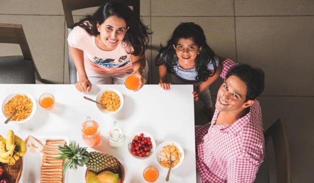 Setting goals together for making lifestyle changes such as healthier eating habits and regular exercise, helps patients stay on track. (Shutterstock) Setting goals together for making lifestyle changes such as healthier eating habits and regular exercise, helps patients stay on track. (Shutterstock)