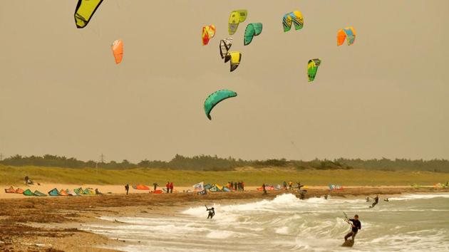 Kite surfers brave the winds in Quiberon, western France as gusts of 80 mph (130 kph) were reported. Irish Prime Minister Leo Varadkar urged people to stay indoors until the storm passed with the Royal National Lifeboat Institution, warning those outdoors that as tempting as it is to watch tides crashing, it wasn’t worth the risk of being struck by large waves. (Loic Venance / AFP)