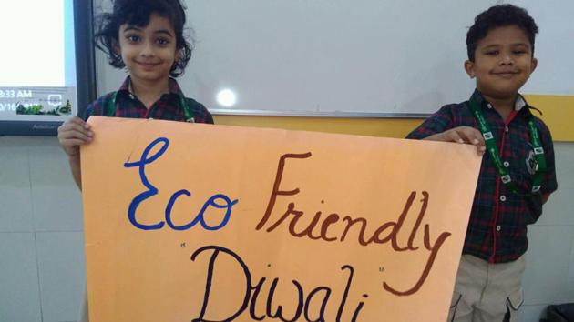 Students of a city school spread the message of an eco-friendly Diwali. (Arranged photo) Students of a city school spread the message of an eco-friendly Diwali. (Arranged photo)