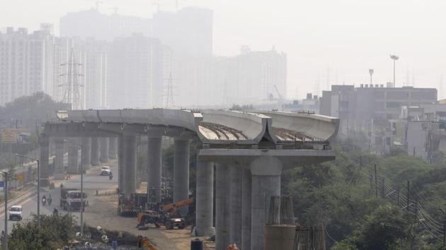 The land is located in Sector 71/51 Metro interchange along the 30km Noida-Greater Noida Metro link, which is likely to be ready by the end of 2017. (Sunil Ghosh/HT Photo) The land is located in Sector 71/51 Metro interchange along the 30km Noida-Greater Noida Metro link, which is likely to be ready by the end of 2017. (Sunil Ghosh/HT Photo)