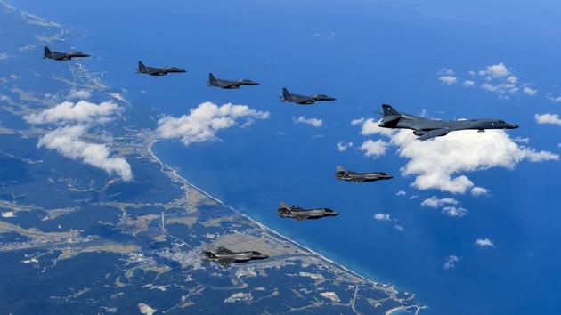Air Force and Marine Corps aircraft conducting a mission with the South Korean air force over the Korean Peninsula on September 18, 2017.(AFP File Photo)