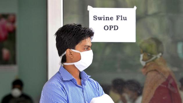 Doctors say earlier swine flu was affecting people only during winters, but now it is affecting even in summers.(HT File/Sonu Mehta)