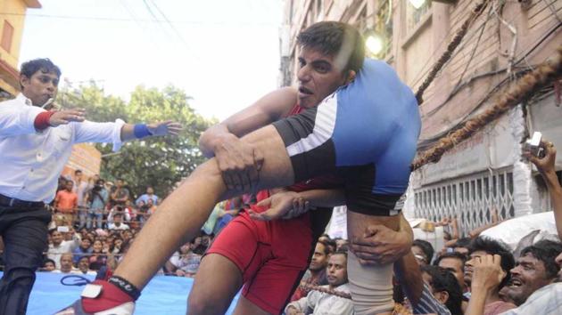 As many as 120 grapplers participated in the competition. Of them 80 were males, and the rest females. (Samir Jana / HT Photo)