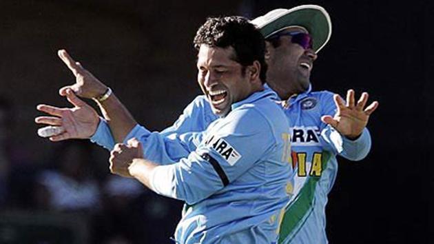 Sachin Tendulkar and Virender Sehwag have complimented each other on many occasions on the playing field -- both letting their bat doing the talking. Of late, their rapport and friendship has spilled onto Twitter as well, with both Indian cricket team greats pulling each other’s legs every now and then. (Twitter) Sachin Tendulkar and Virender Sehwag have complimented each other on many occasions on the playing field -- both letting their bat doing the talking. Of late, their rapport and friendship has spilled onto Twitter as well, with both Indian cricket team greats pulling each other’s legs every now and then. (Twitter)