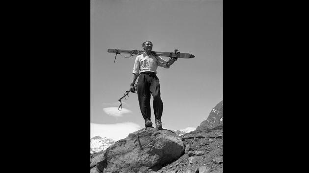 Suárez’s portrait of Émile Allais, a master French skier, who helped shape the sport by developing and popularizing a new kind of skiing in the 1930s — keeping the skis parallel. (José Suárez)