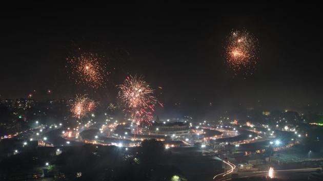 On the occasion of Diwali, Market Yard in Pune was lit up by crackers. (Pratham Gokhale / HT Photo) On the occasion of Diwali, Market Yard in Pune was lit up by crackers. (Pratham Gokhale / HT Photo)