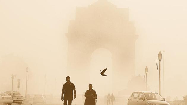 Delhi’s overall Air Quality Index was 403, considered as ‘severe’ category of pollution, on Saturday morning. (HT PHOTO) Delhi’s overall Air Quality Index was 403, considered as ‘severe’ category of pollution, on Saturday morning. (HT PHOTO)