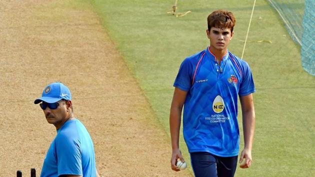 Sachin Tendulkar’s son Arjun Tendulkar was the cynosure of eyes at the Wankhede Stadium as he bowled to the likes of Kohli and his Indian teammates in a practice session. (PTI)