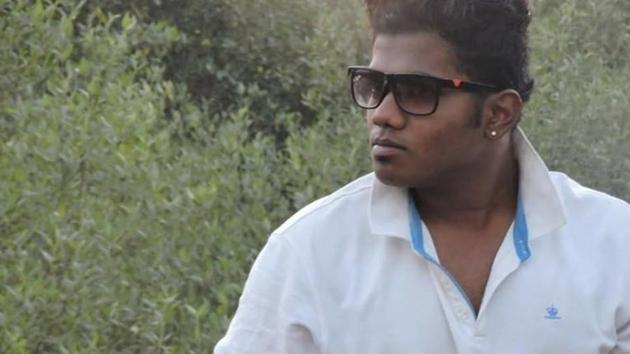 Pratik Uchil, who worked with travel firm in Malad, met with an accident on October 20, when was riding his motorbike (HT) Pratik Uchil, who worked with travel firm in Malad, met with an accident on October 20, when was riding his motorbike (HT)