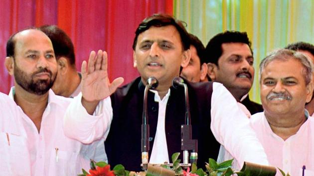 Former chief minister of Uttar Pradesh Akhilesh Yadav addresses a public meeting in Meerut on Sunday.(PTI file)