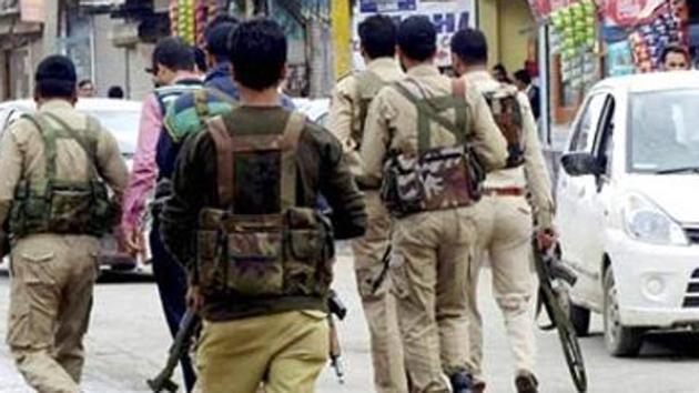 Deputy superintendent of police Yasir Qadri was accused of killing a 26-year-old during a police raid on his residence in the wake of ongoing protests in Kashmir over the killing of Hizbul Mujahideen commander Burhan Wani.(PTI File Photo)
