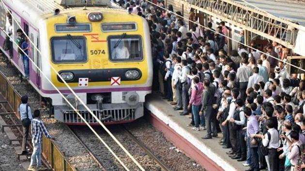 The woman filmed the man till Reay Road station.(HT File Photo)