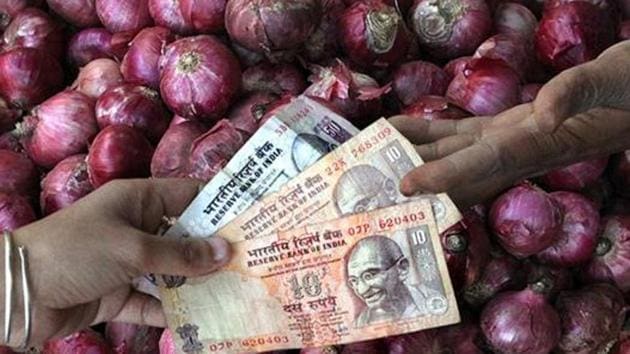 To curb rise in onion prices, the government has recently extended by two months till December the ban on holding of stock beyond a prescribed limit. (HT File Photo) To curb rise in onion prices, the government has recently extended by two months till December the ban on holding of stock beyond a prescribed limit. (HT File Photo)