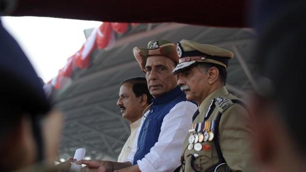 (From left) Union culture minister Mahesh Sharma, Union home minister Rajnath Singh and ITBP director general RK Pachnanda at the 56th Raising Day of the ITBP in Greater Noida on Tuesday. (Sunil Ghosh/HT Photot) (From left) Union culture minister Mahesh Sharma, Union home minister Rajnath Singh and ITBP director general RK Pachnanda at the 56th Raising Day of the ITBP in Greater Noida on Tuesday. (Sunil Ghosh/HT Photot)