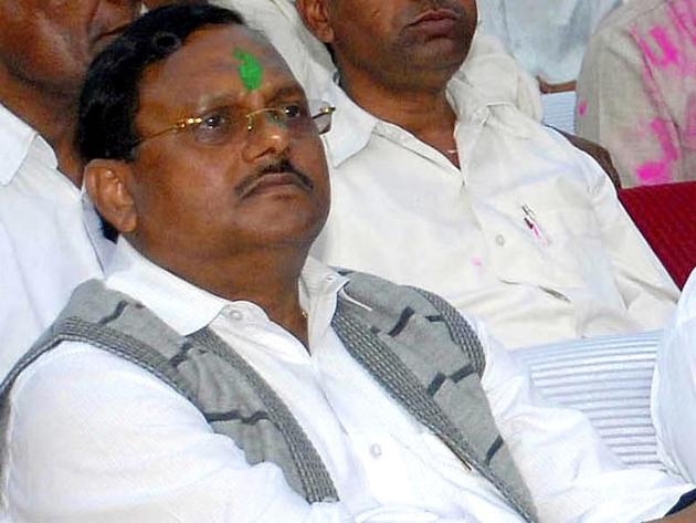 Yadav Singh had approached the apex court challenging the order passed by the Lucknow bench of the Allahabad High Court denying him bail in the matter.(HT FIle Photo)