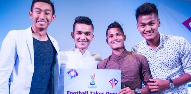 India FIFA U-17 World Cup football team goalkeeper Dheeraj Singh (left), defender Sanjeev Stalin (2nd right) and Jeakson Singh (right), with Indian senior football team skipper Sunil Chhetri. Dheeraj, Stalin and Jeakson have become household names in India following their inspired performance at the World Cup.(FIFA)