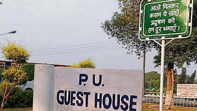 PUCSC president Jashan Kamboj says signboards should have all the three languages on the PU campus. (HT Photo) PUCSC president Jashan Kamboj says signboards should have all the three languages on the PU campus. (HT Photo)