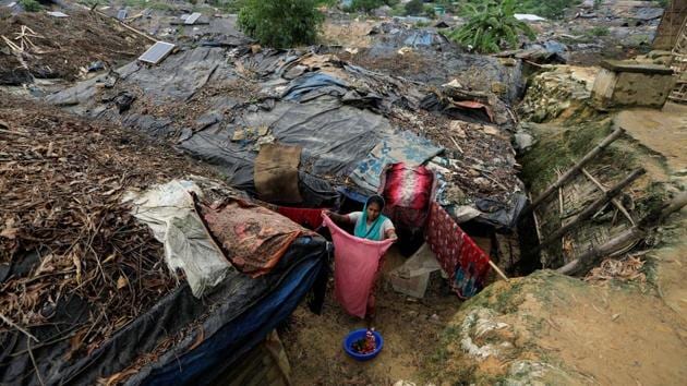 A refugee woman hangs her washing out in Balukhali refugee camp near Cox's Bazar on October 22, 2017. (Zohra Bensemra / REUTERS)