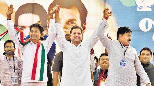 Congress vice president Rahul Gandhi (centre) at an election rally, Gandhinagar, Gujarat, October 23. OBC leader Alpesh Thakor (left) joined the party in Gandhi’s presence (Siddharaj Solanki/HT) Congress vice president Rahul Gandhi (centre) at an election rally, Gandhinagar, Gujarat, October 23. OBC leader Alpesh Thakor (left) joined the party in Gandhi’s presence (Siddharaj Solanki/HT)