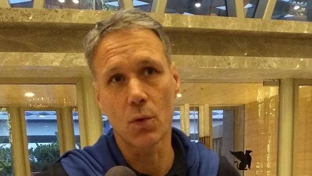 Marco van Basten speaks on Thursday before checking in at the Kolkata hotel where the FIFA council meeting was held. (Dhiman Sarkar/HT) Marco van Basten speaks on Thursday before checking in at the Kolkata hotel where the FIFA council meeting was held. (Dhiman Sarkar/HT)