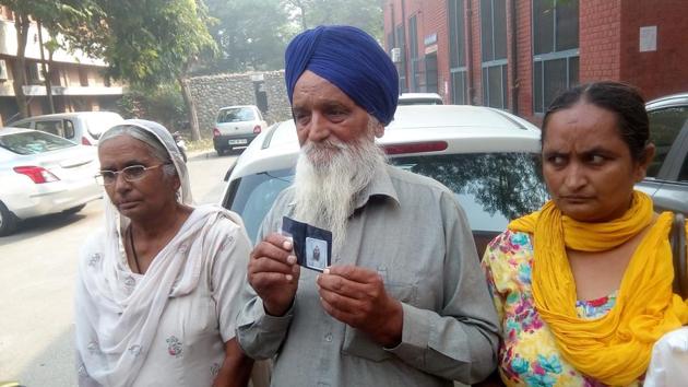 Families started arriving at the Government Medical College in Amritsar on Saturday morning for their DNA test. (HT Photo) Families started arriving at the Government Medical College in Amritsar on Saturday morning for their DNA test. (HT Photo)