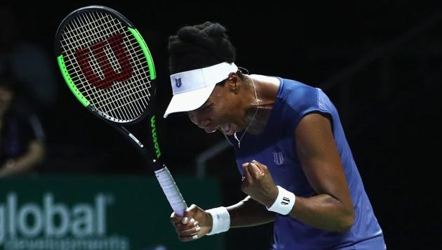 Venus Williams will face Caroline Wozniacki in the WTA Finals decider after beating Caroline Garcia in three sets.(Twitter)