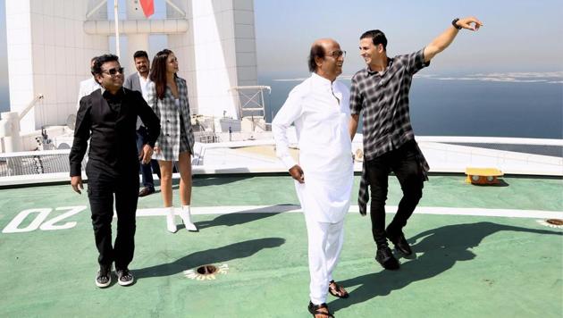 Tamil superstar Rajinikanth, Bollywood actors Amy Jackson, Akshay Kumar, director Shankar and Oscar award winning music composer A R Rahman arrive for the audio launch of upcoming flick 2.0, at a grand function in Dubai on Thursday.(PTI) Tamil superstar Rajinikanth, Bollywood actors Amy Jackson, Akshay Kumar, director Shankar and Oscar award winning music composer A R Rahman arrive for the audio launch of upcoming flick 2.0, at a grand function in Dubai on Thursday.(PTI)