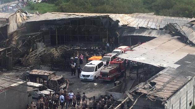 Police officers and rescuers inspect the site of an explosion at a firecracker factory in Tangerang, on the outskirts of Jakarta, Indonesia, on Thursday. (AP file) Police officers and rescuers inspect the site of an explosion at a firecracker factory in Tangerang, on the outskirts of Jakarta, Indonesia, on Thursday. (AP file)
