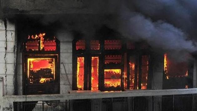 Eighteen fire fighters were used to douse the flames in the godown in Gujarat on Saturday. (Representational Photo) Eighteen fire fighters were used to douse the flames in the godown in Gujarat on Saturday. (Representational Photo)