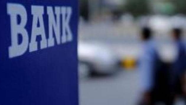 Four men were attacked when they were heading to a nearby Bank of India branch to deposit two bags containing Rs 25 lakh and Rs 50 lakh each in Narela on Monday. (Reuters/Representative image) Four men were attacked when they were heading to a nearby Bank of India branch to deposit two bags containing Rs 25 lakh and Rs 50 lakh each in Narela on Monday. (Reuters/Representative image)