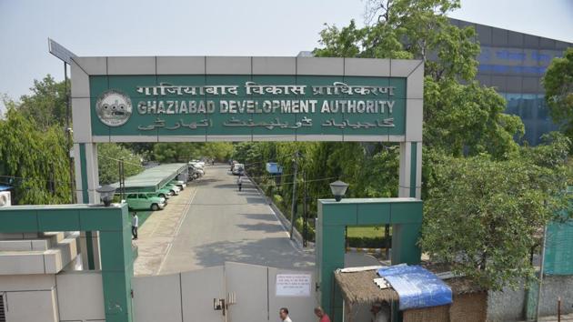 The list was forwarded to the Ghaziabad district magistrate, from where the recovery certificate (RC) will be issued to the erring developers. (Sakib Ali/HT File)