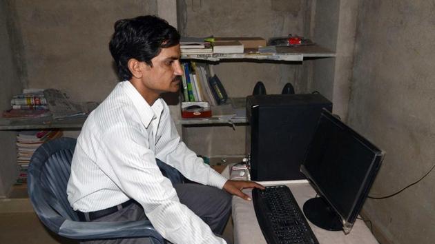 A day after Modi mentioned his name in his address in London in November 2015, BSNL offered Imran Khan free internet connection for developing mobile applications. (HT FILE)