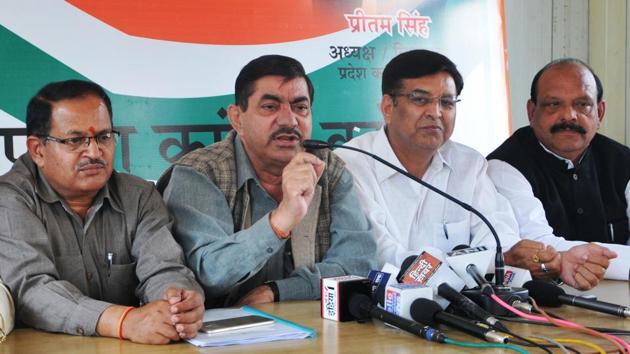 PCC president Pritam Singh accompanied by UCF chief Pramod Kumar Singh addressing a press conference in Dehradun on Monday. (VINAY SANTOSH KUMAR/HT PHOTO) PCC president Pritam Singh accompanied by UCF chief Pramod Kumar Singh addressing a press conference in Dehradun on Monday. (VINAY SANTOSH KUMAR/HT PHOTO)