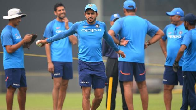 Manish Pandey (C) stretches during a practice session ahead of India’s 1st T20 match against New Zealand. (AFP)
